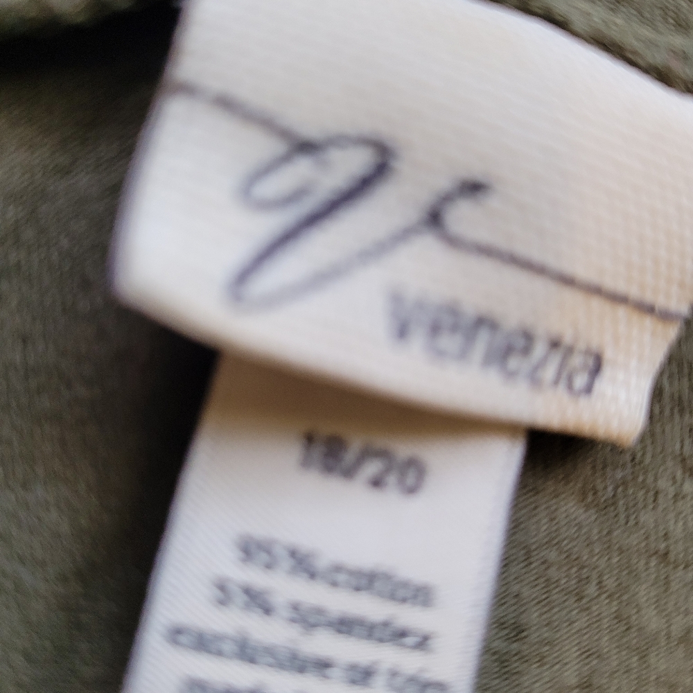 2piece Capri Set - image 3